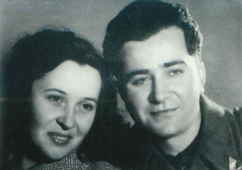 Majka Srebrenke Gluhić Ilić Dana i njen otac Omer